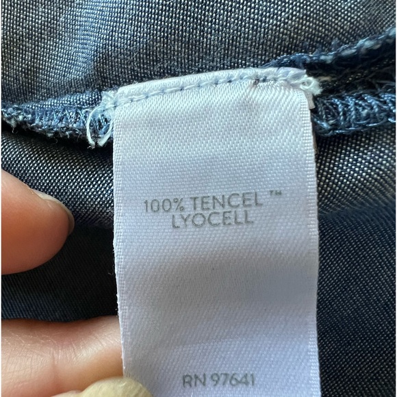 J Jill Women 2X Split Neck Tab Sleeve Popover Chambray Floral Blue Blouse Tencel - Picture 5 of 8